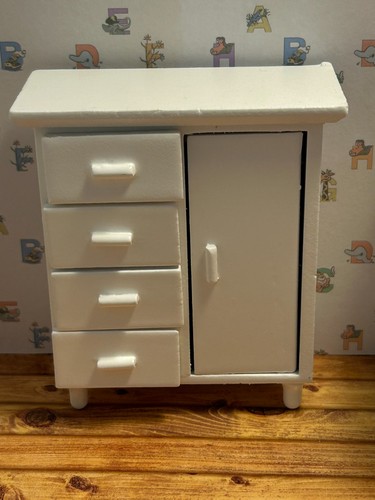 Doll house white - doll's,